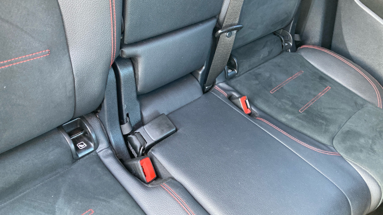 Mercedes-Benz GLB 200 AMG Line Premium 5dr 7G-Tronic Petrol Estate